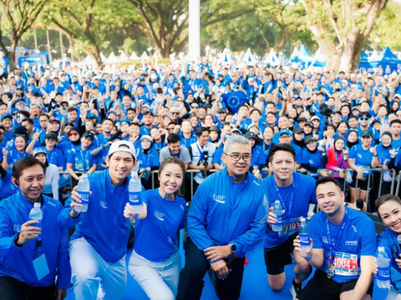 aksi-bagi-bagi-bir-di-pocari-run-bandung-ini-khasiatnya