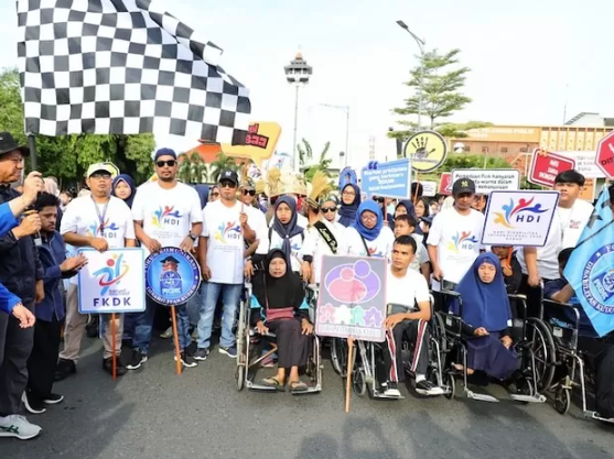penyandang-disabilitas-menyuarakan-kesetaraan-secara-bersama