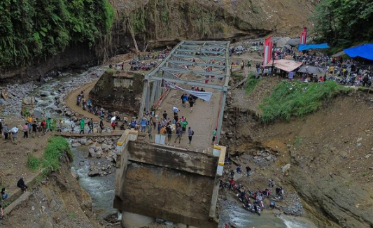 akses-meriah-takengon-terputus