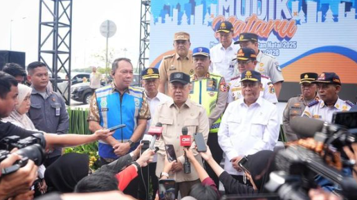 kakorlantas-mendampingi-menhub-untuk-melepas-mudik-gratis