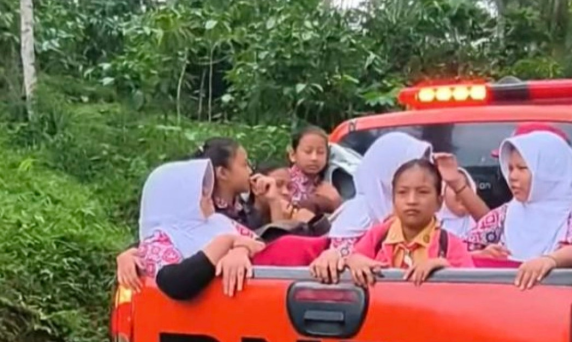 bpbd-berikan-layanan-antar-jemput-siswa