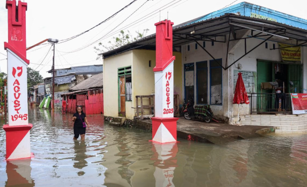cuaca-ekstrem-indonesia-selatan-siaga-banjir